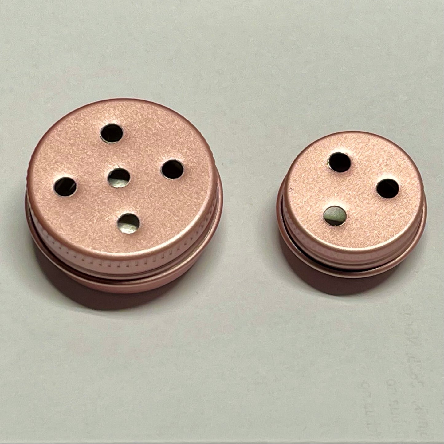 "Snusboks" til nesearbeid med magnet