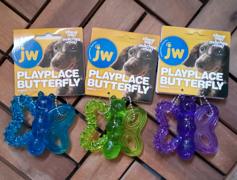 JW Play Place Butterfly Chew Me